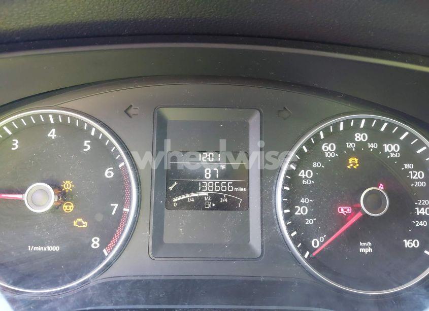 Photo 7 of 2014 Volkswagen Jetta 1.8T SE (VIN 3VWD17AJ3EM227750)