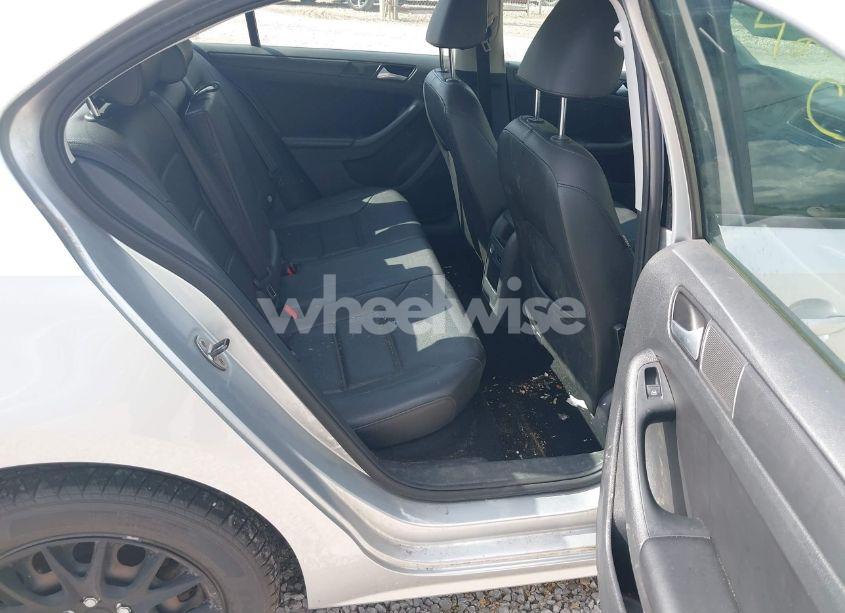 Photo 8 of 2014 Volkswagen Jetta 1.8T SE (VIN 3VWD17AJ3EM246296)