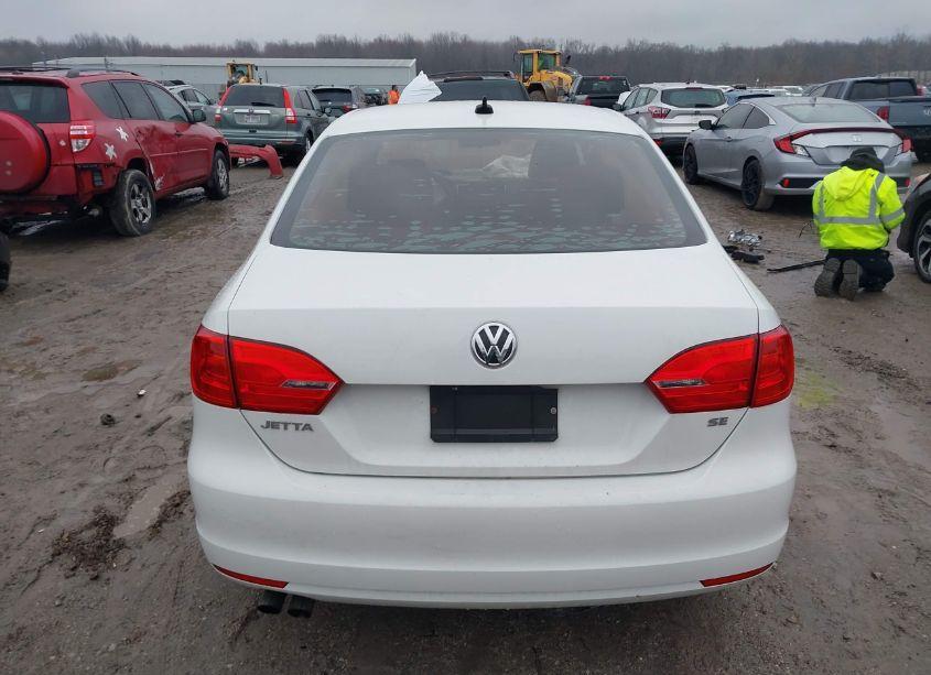 Photo 16 of 2014 Volkswagen Jetta 1.8T SE (VIN 3VWD17AJ3EM264605)