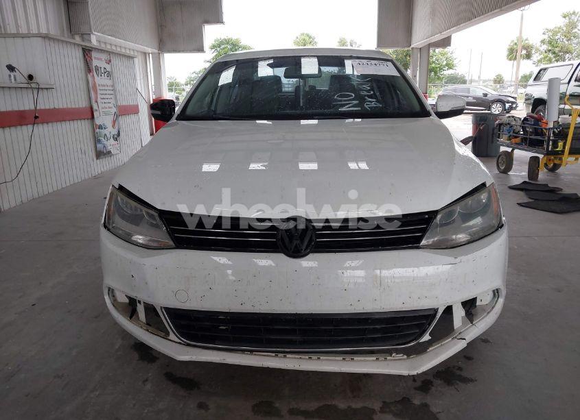 Photo 12 of 2014 Volkswagen Jetta 1.8T SE (VIN 3VWD17AJ3EM265396)