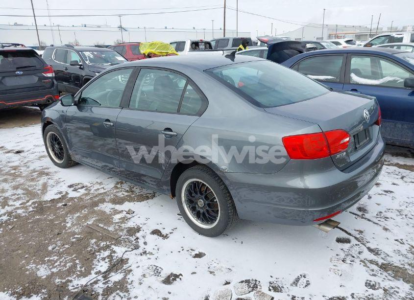 Photo 3 of 2014 Volkswagen Jetta 1.8T SE (VIN 3VWD17AJ3EM359522)