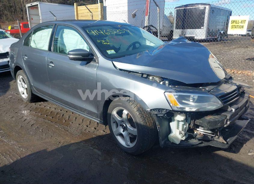 2014 Volkswagen Jetta 1.8T SE (VIN 3VWD17AJ3EM359892) main photo