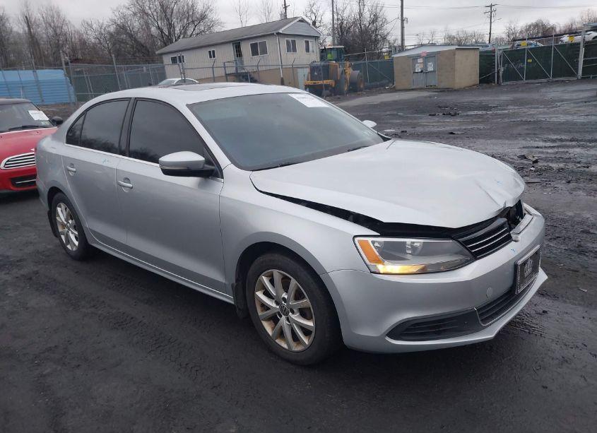 2014 Volkswagen Jetta 1.8T SE (VIN 3VWD17AJ3EM379527) main photo