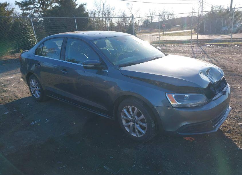 2014 Volkswagen Jetta 1.8T SE (VIN 3VWD17AJ3EM387580) main photo