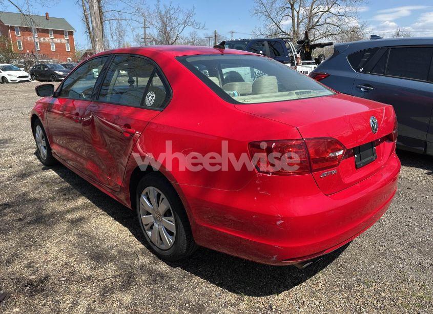 Photo 3 of 2014 Volkswagen Jetta 1.8T SE (VIN 3VWD17AJ3EM396988)