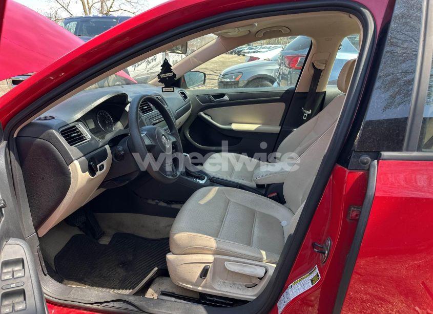 Photo 5 of 2014 Volkswagen Jetta 1.8T SE (VIN 3VWD17AJ3EM396988)