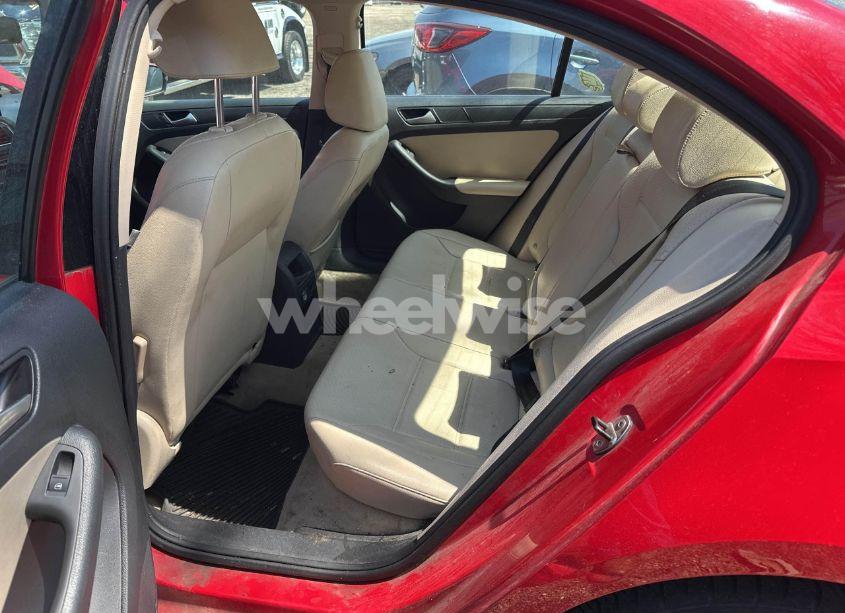Photo 8 of 2014 Volkswagen Jetta 1.8T SE (VIN 3VWD17AJ3EM396988)