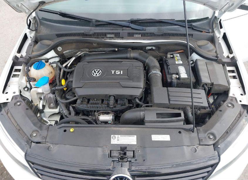 Photo 10 of 2014 Volkswagen Jetta 1.8T SE (VIN 3VWD17AJ3EM416575)