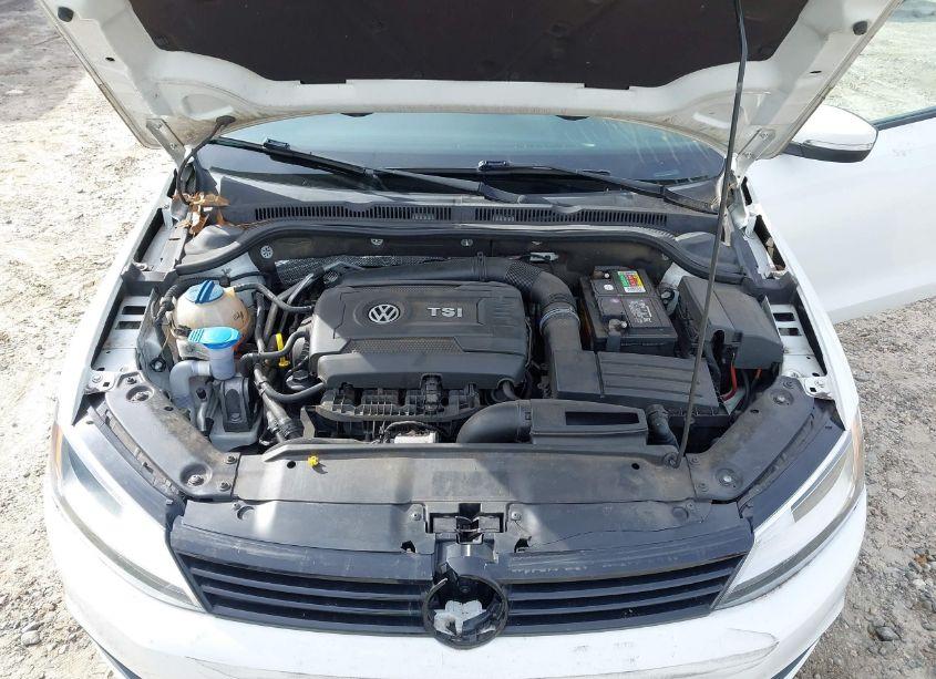 Photo 10 of 2014 Volkswagen Jetta 1.8T SE (VIN 3VWD17AJ3EM417323)