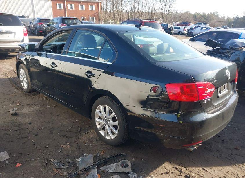 Photo 3 of 2014 Volkswagen Jetta 1.8T SE (VIN 3VWD17AJ3EM443744)