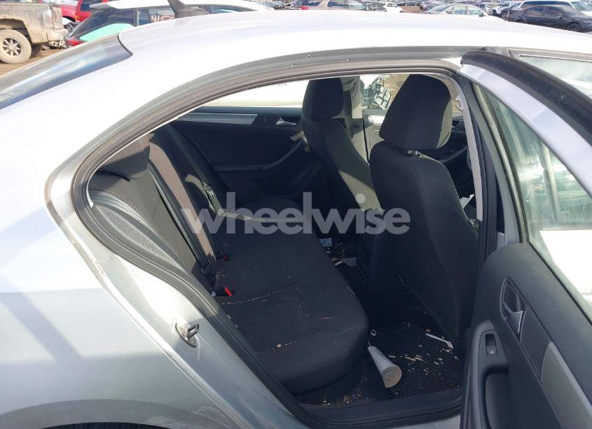 Photo 8 of 2015 Volkswagen Jetta 1.8T SE (VIN 3VWD17AJ3FM202686)