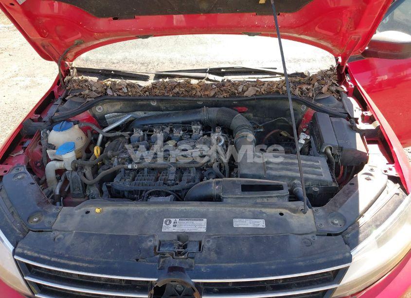 Photo 10 of 2015 Volkswagen Jetta 1.8T SE (VIN 3VWD17AJ3FM239768)
