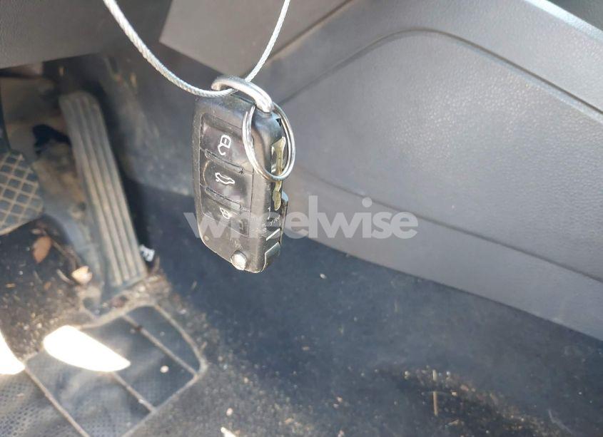 Photo 11 of 2015 Volkswagen Jetta 1.8T SE (VIN 3VWD17AJ3FM239768)