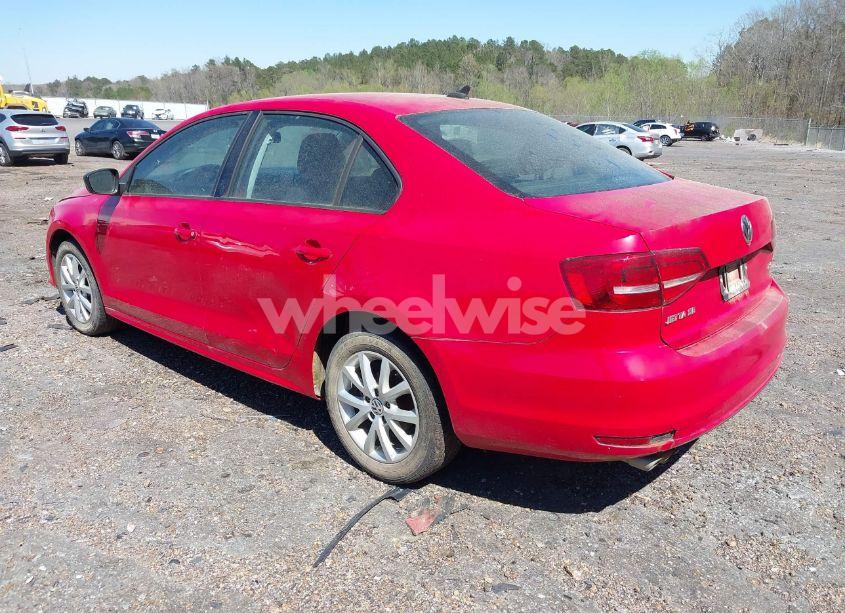Photo 3 of 2015 Volkswagen Jetta 1.8T SE (VIN 3VWD17AJ3FM239768)