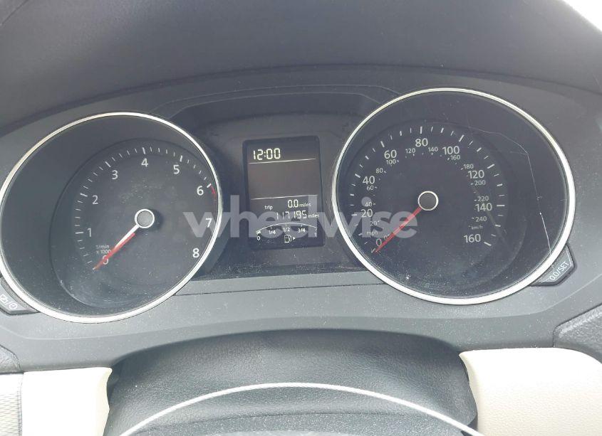 Photo 7 of 2015 Volkswagen Jetta 1.8T SE (VIN 3VWD17AJ3FM252584)