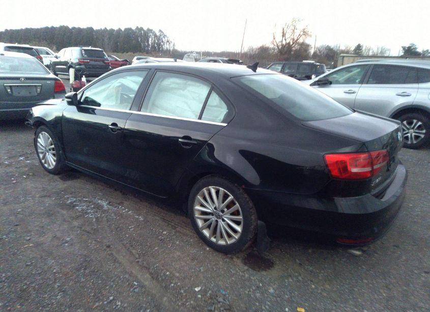 Photo 3 of 2015 Volkswagen Jetta 1.8T SE (VIN 3VWD17AJ3FM255064)