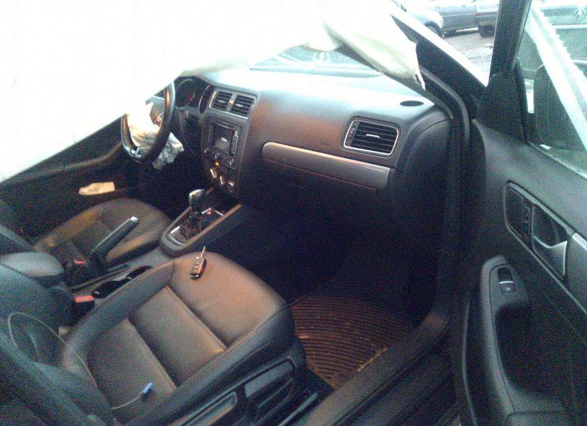 Photo 5 of 2015 Volkswagen Jetta 1.8T SE (VIN 3VWD17AJ3FM255064)
