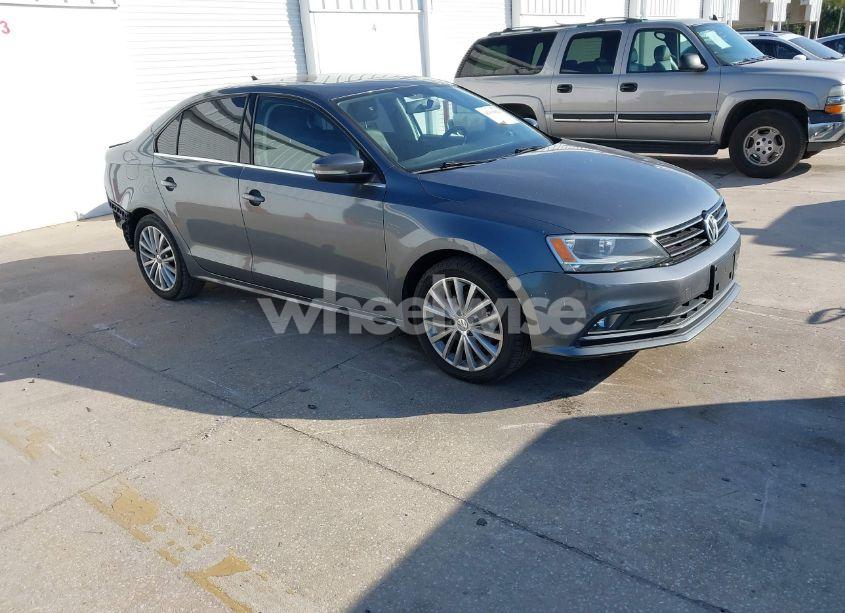 2015 Volkswagen Jetta 1.8T SE (VIN 3VWD17AJ3FM276285) main photo