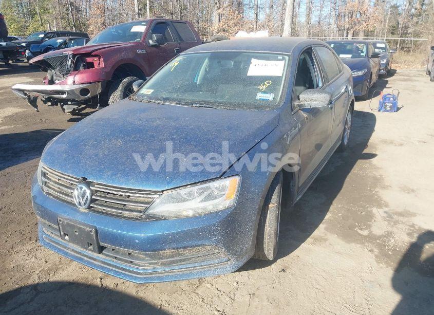 Photo 2 of 2015 Volkswagen Jetta 1.8T SE (VIN 3VWD17AJ3FM307678)