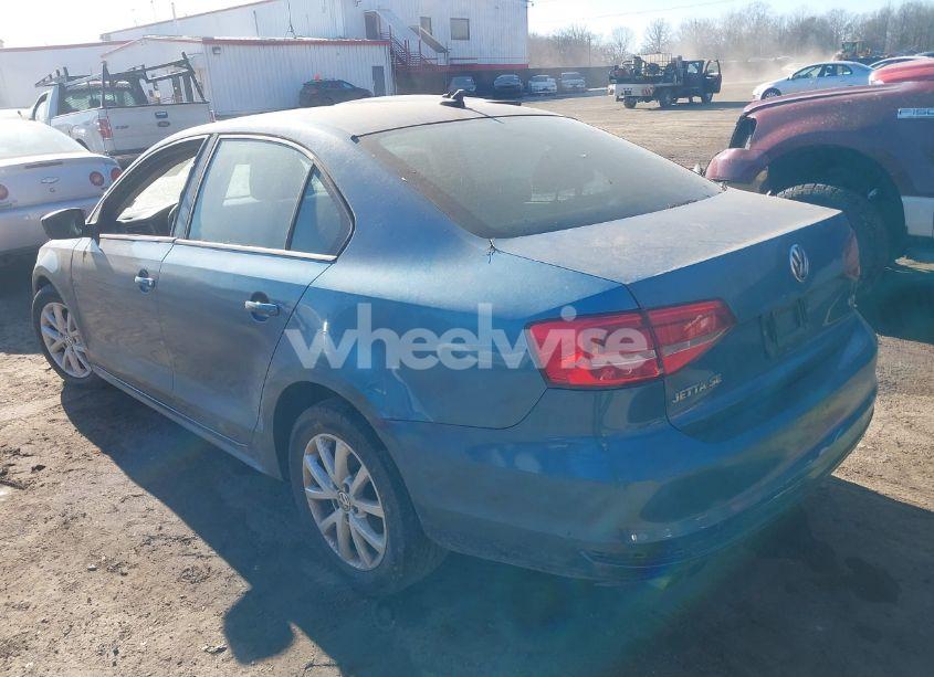 Photo 3 of 2015 Volkswagen Jetta 1.8T SE (VIN 3VWD17AJ3FM307678)