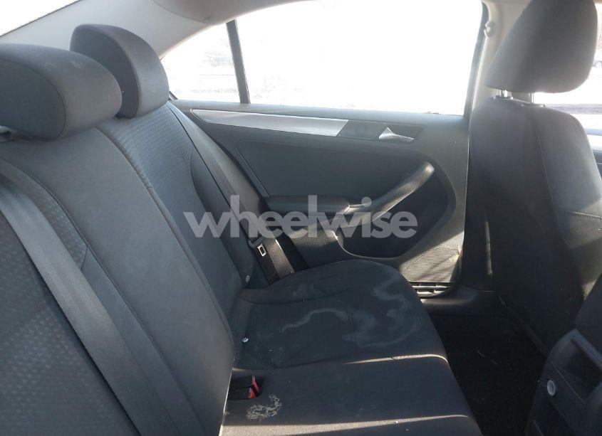 Photo 8 of 2015 Volkswagen Jetta 1.8T SE (VIN 3VWD17AJ3FM307678)