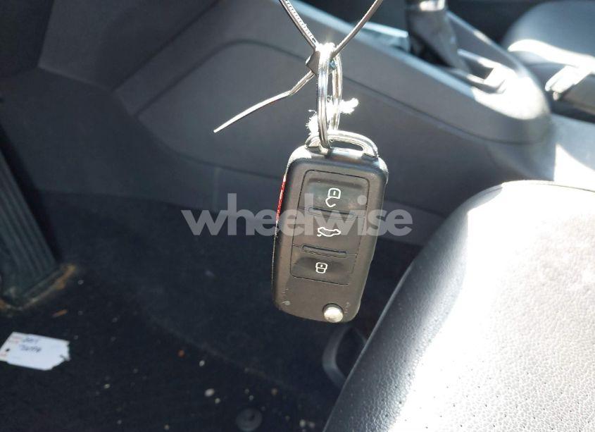 Photo 11 of 2015 Volkswagen Jetta 1.8T SE (VIN 3VWD17AJ3FM310337)