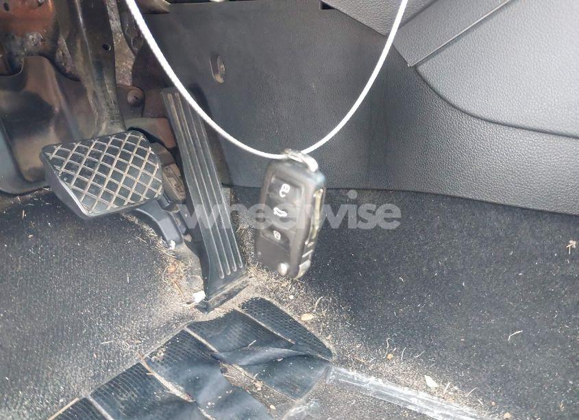 Photo 11 of 2015 Volkswagen Jetta 1.8T SE (VIN 3VWD17AJ3FM354676)