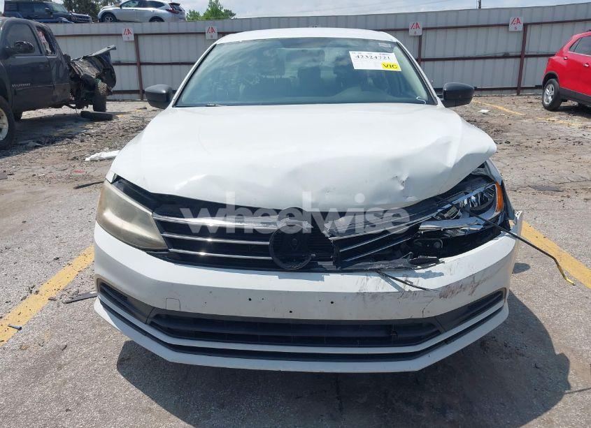 Photo 12 of 2015 Volkswagen Jetta 1.8T SE (VIN 3VWD17AJ3FM354676)