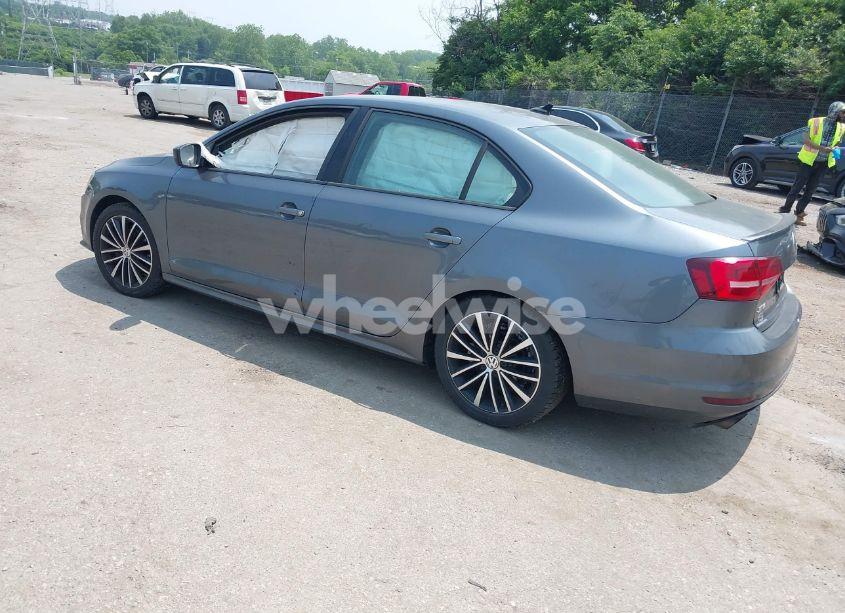 Photo 3 of 2015 Volkswagen Jetta 1.8T SPORT (VIN 3VWD17AJ3FM400653)