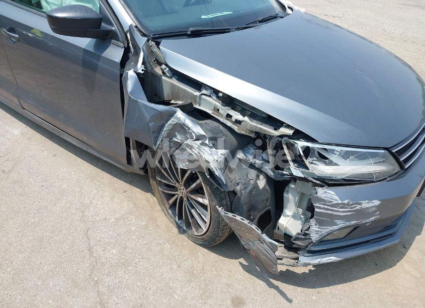 Photo 6 of 2015 Volkswagen Jetta 1.8T SPORT (VIN 3VWD17AJ3FM400653)