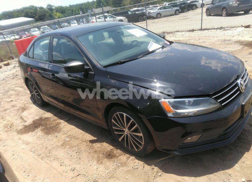 2015 Volkswagen Jetta 1.8T SPORT (VIN 3VWD17AJ3FM403147) main photo