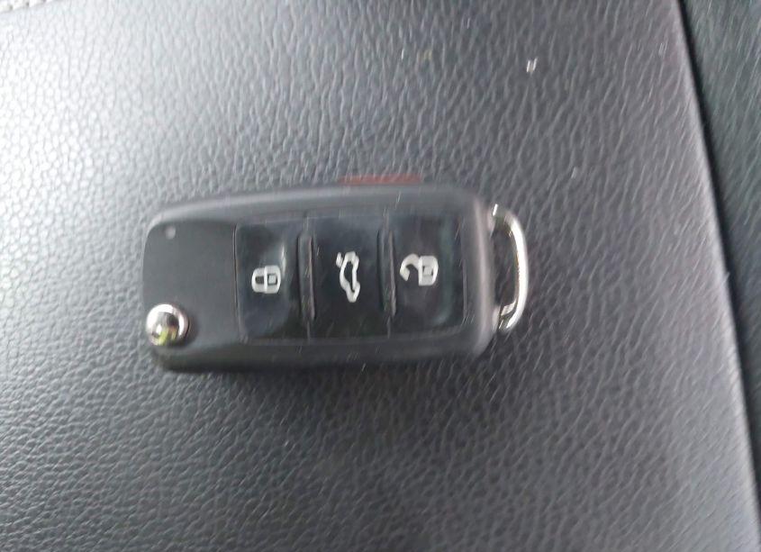 Photo 11 of 2016 Volkswagen Jetta 1.8T SPORT (VIN 3VWD17AJ3GM230876)