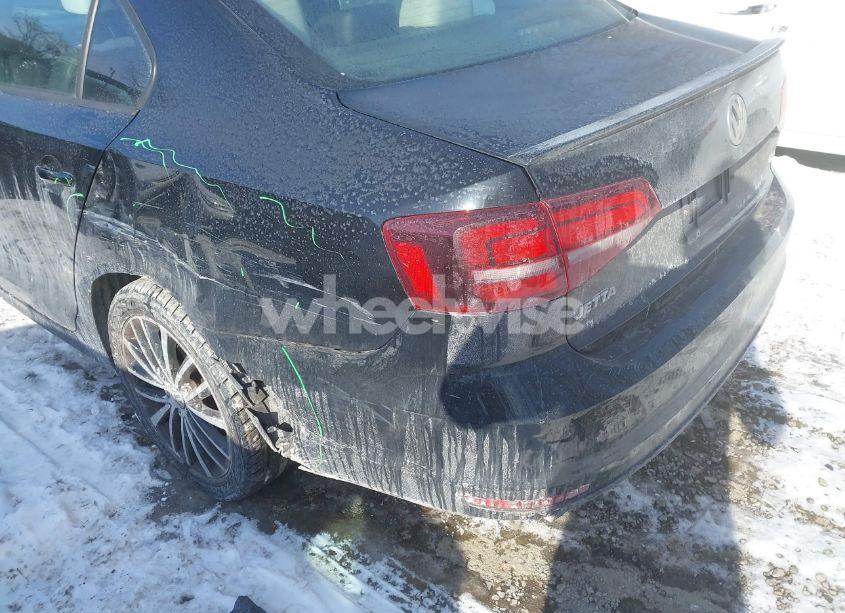 Photo 18 of 2016 Volkswagen Jetta 1.8T SPORT (VIN 3VWD17AJ3GM239593)