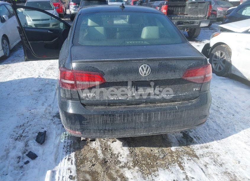 Photo 19 of 2016 Volkswagen Jetta 1.8T SPORT (VIN 3VWD17AJ3GM239593)