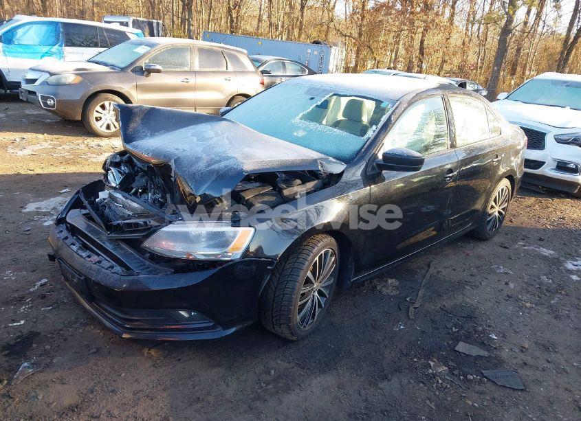 Photo 2 of 2016 Volkswagen Jetta 1.8T SPORT (VIN 3VWD17AJ3GM260282)