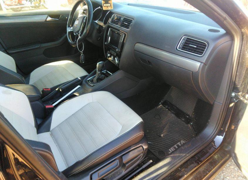 Photo 5 of 2016 Volkswagen Jetta 1.8T SPORT (VIN 3VWD17AJ3GM296604)