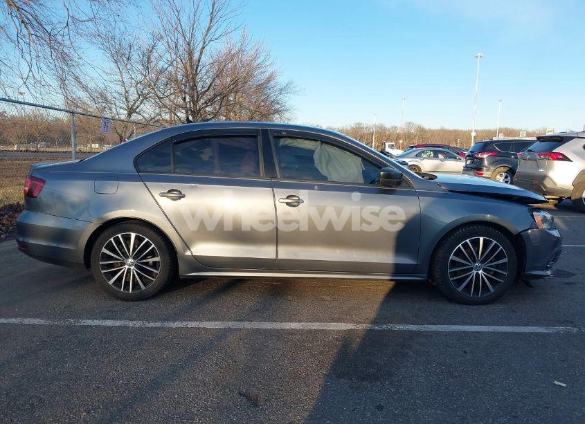 Photo 12 of 2016 Volkswagen Jetta 1.8T SPORT (VIN 3VWD17AJ3GM410519)