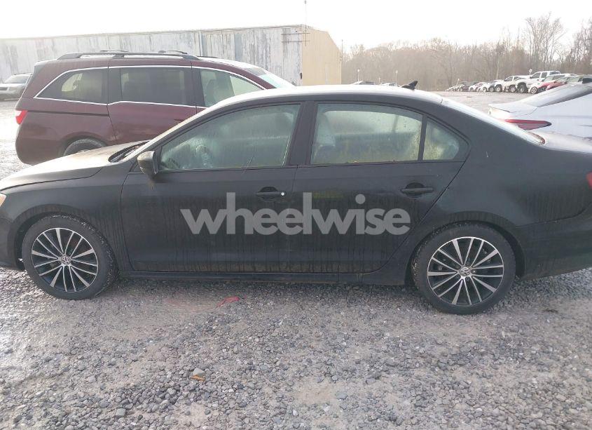 Photo 14 of 2016 Volkswagen Jetta 1.8T SPORT (VIN 3VWD17AJ3GM411363)