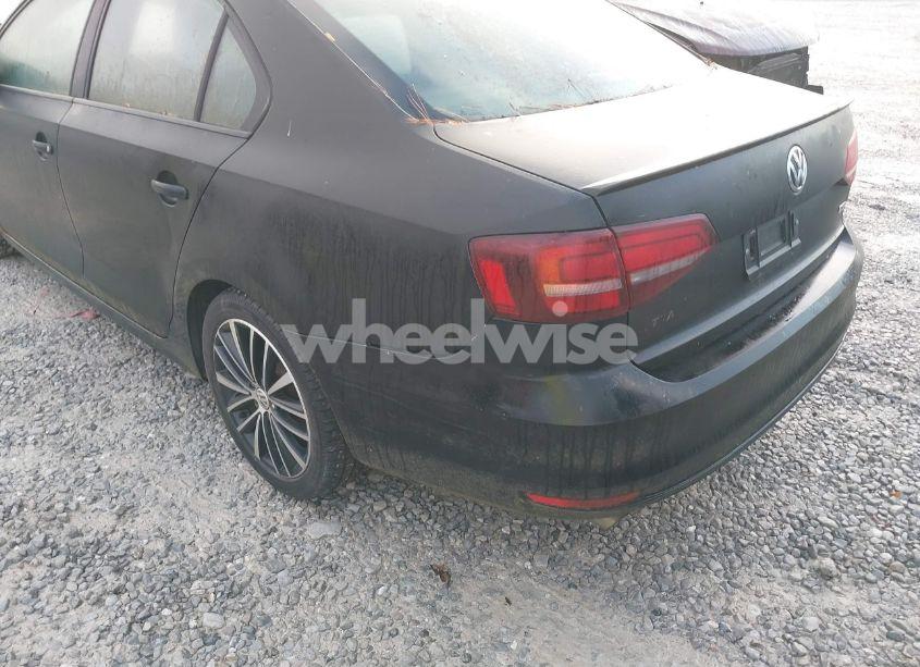 Photo 3 of 2016 Volkswagen Jetta 1.8T SPORT (VIN 3VWD17AJ3GM411363)