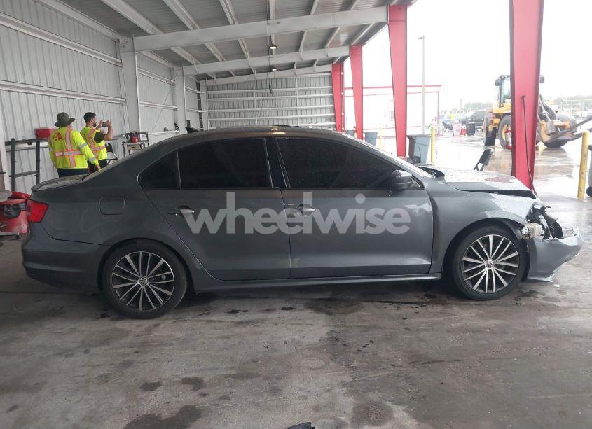 Photo 12 of 2016 Volkswagen Jetta 1.8T SPORT (VIN 3VWD17AJ3GM416482)