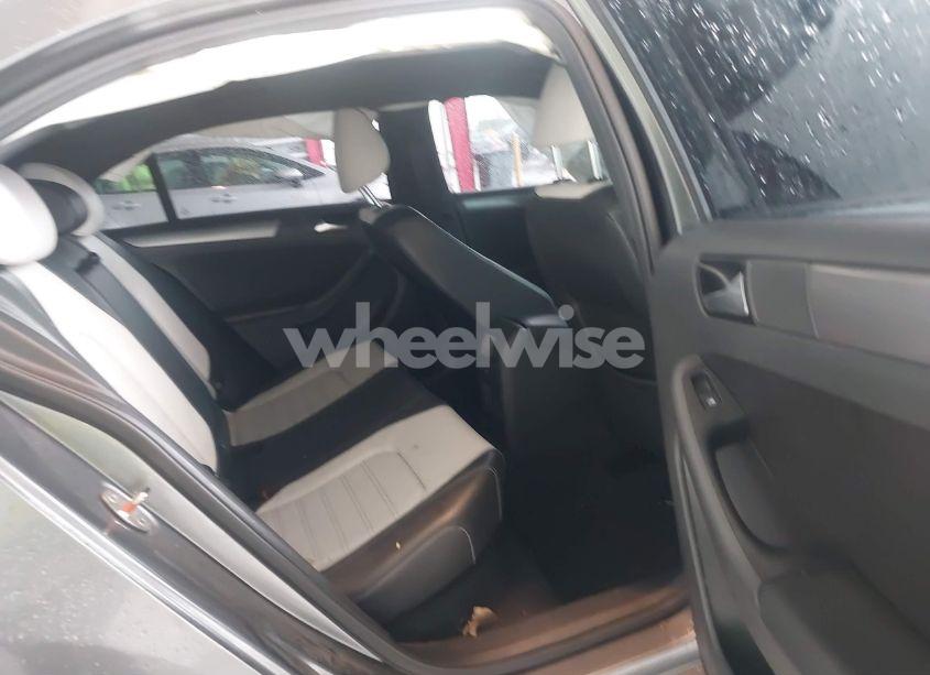 Photo 8 of 2016 Volkswagen Jetta 1.8T SPORT (VIN 3VWD17AJ3GM416482)