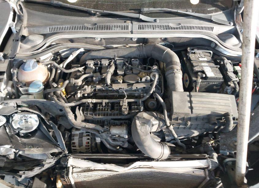 Photo 10 of 2014 Volkswagen Jetta 1.8T SE (VIN 3VWD17AJ4EM238983)