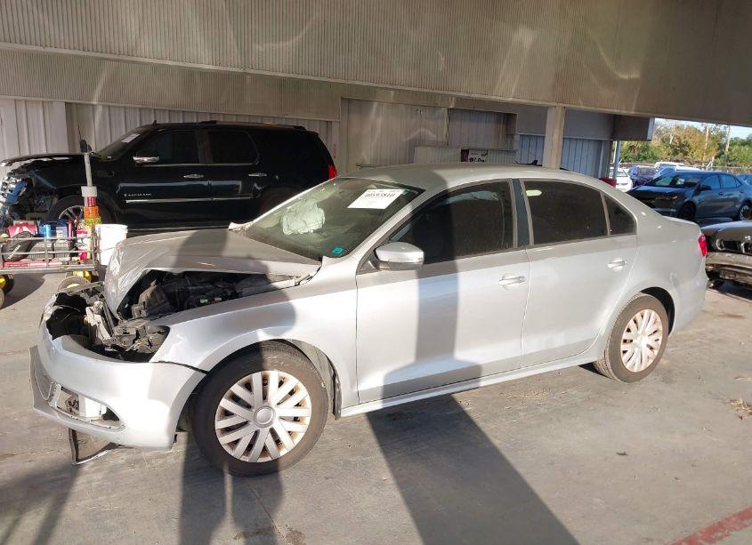 Photo 15 of 2014 Volkswagen Jetta 1.8T SE (VIN 3VWD17AJ4EM238983)