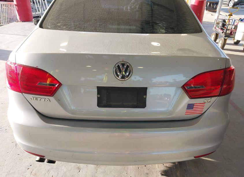 Photo 17 of 2014 Volkswagen Jetta 1.8T SE (VIN 3VWD17AJ4EM238983)