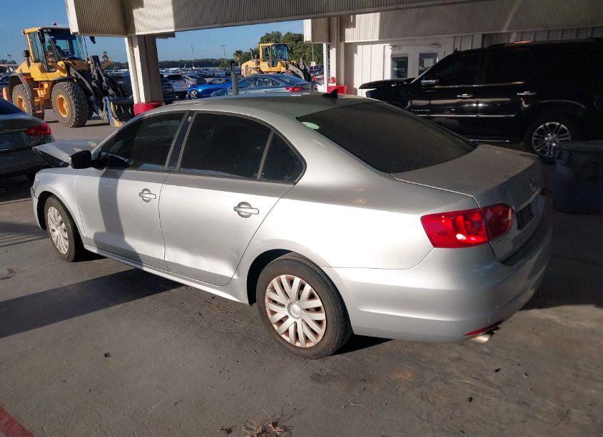 Photo 3 of 2014 Volkswagen Jetta 1.8T SE (VIN 3VWD17AJ4EM238983)