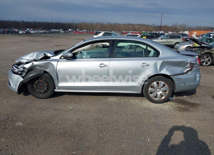 Photo 14 of 2014 Volkswagen Jetta 1.8T SE (VIN 3VWD17AJ4EM266248)