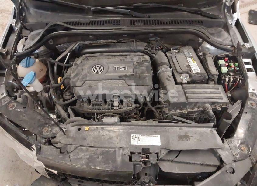 Photo 10 of 2014 Volkswagen Jetta 1.8T SE (VIN 3VWD17AJ4EM275208)