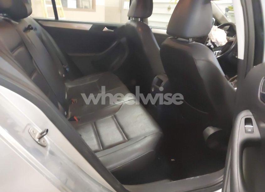 Photo 8 of 2014 Volkswagen Jetta 1.8T SE (VIN 3VWD17AJ4EM275208)