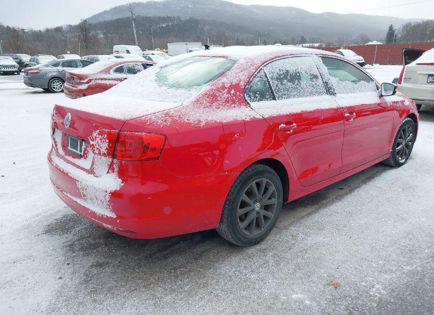 Photo 4 of 2014 Volkswagen Jetta 1.8T SE (VIN 3VWD17AJ4EM357066)
