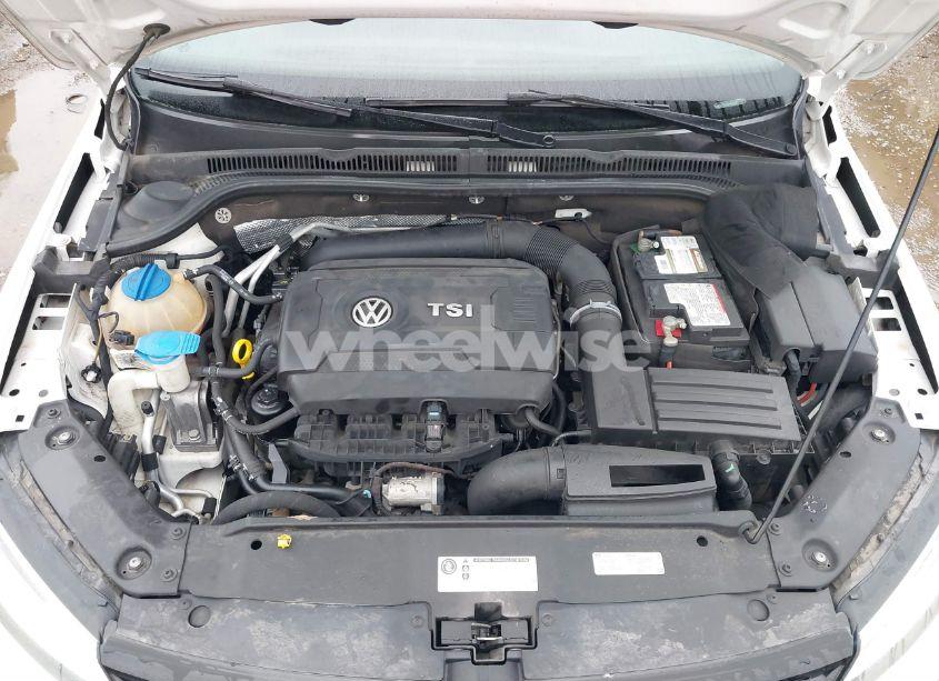 Photo 10 of 2014 Volkswagen Jetta 1.8T SE (VIN 3VWD17AJ4EM366205)